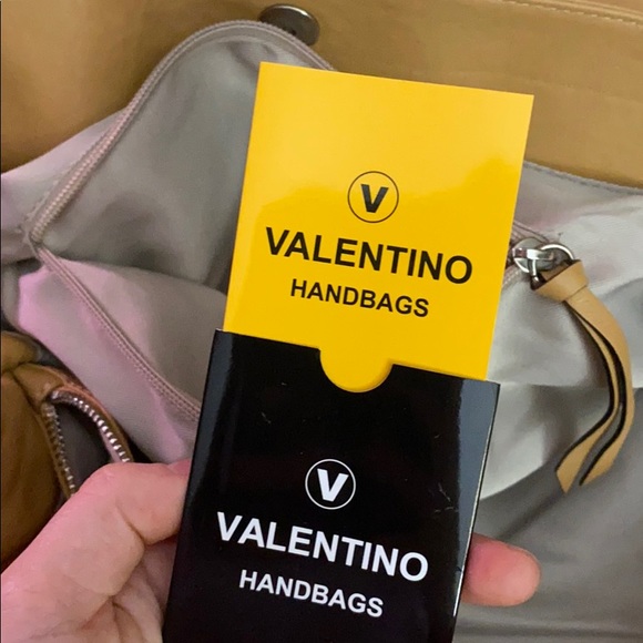 Valentino Bag - Picture 10 of 13